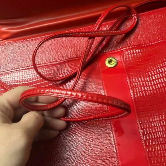 Red Vintage Suitcase Bag! Like New - Picture 5 of 6